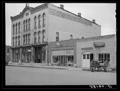 Stores. Farmington, Minnesota