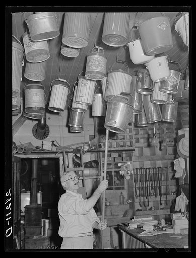 Hardware store. Grundy Center, Iowa
