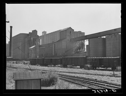 Untitled photo, possibly related to: Grain elevators. Saint Paul, Minnesota