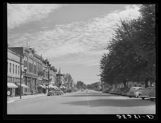Main street. Grundy Center, Iowa