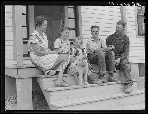 Thomas W. Beede and family. Resettlement borrowers. Western Slope Farms, Colorado