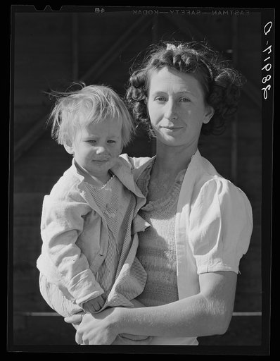 Wife and child of member of Hillview Cooperative. Osage Farms, Missouri