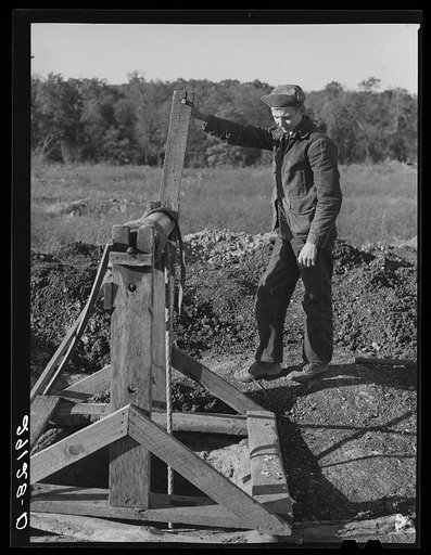 Crude windlass used in hauling tiff to surface. Washington County, Missouri