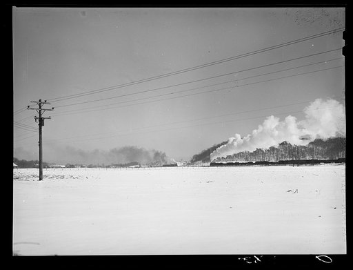 Freight train entering Chillicothe, Ohio