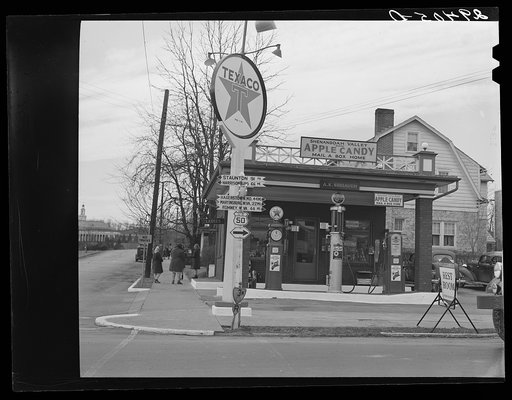 Gas station along Highway U.S. 50. Winchester, Virginia