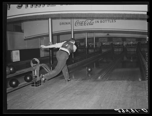 Bowling. Clinton, Indiana
