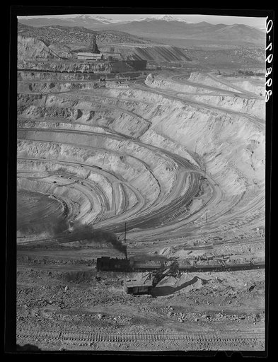 Copper pit. Ruth, Nevada