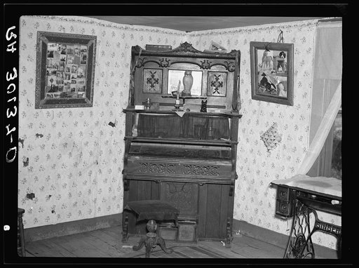 Organ in Alonza Heath home near Black River Falls, Wisconsin