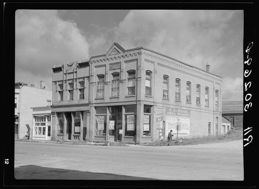 Vacant building. Biwabik, Minnesota