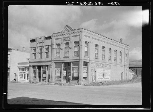 Untitled photo, possibly related to: Vacant building. Biwabik, Minnesota