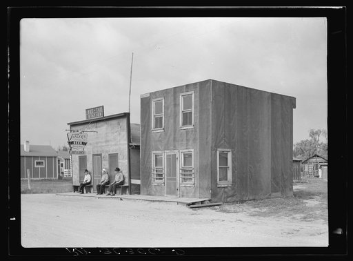 Buildings, beer parlor and tar paper dwelling. Craigville, Minnesota