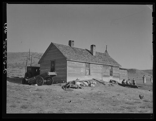 Home of Frank Weeks near Williston, North Dakota