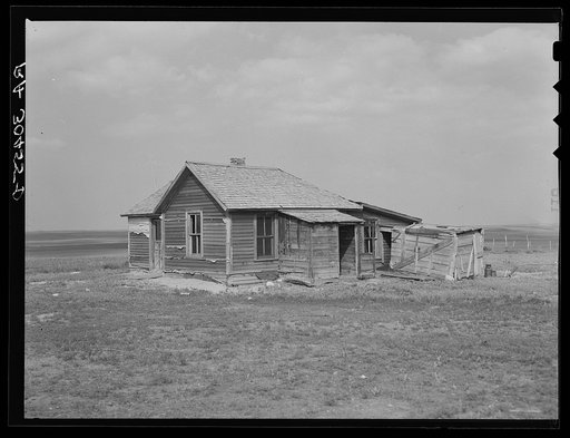 Abandoned farmhouse. Williams County, North Dakota