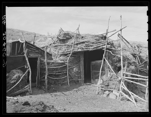 Barn on farm of William Huravitch. Williams County, North Dakota