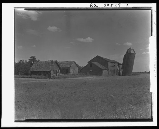 Abandoned farm buildings near New Lisbon, Wisconsin