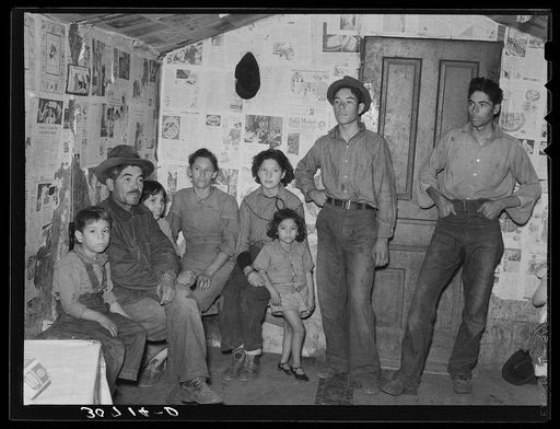 Transient Mexican worker's family from Texas. East Grand Forks, Minnesota