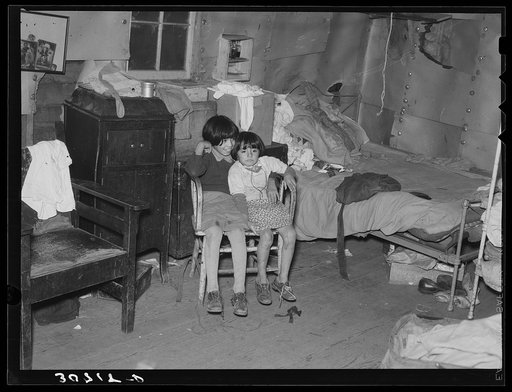 Children of Mexican beet workers near East Grand Forks, Minnesota