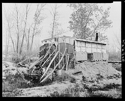 Shack occupied by single man. McKenzie County, North Dakota