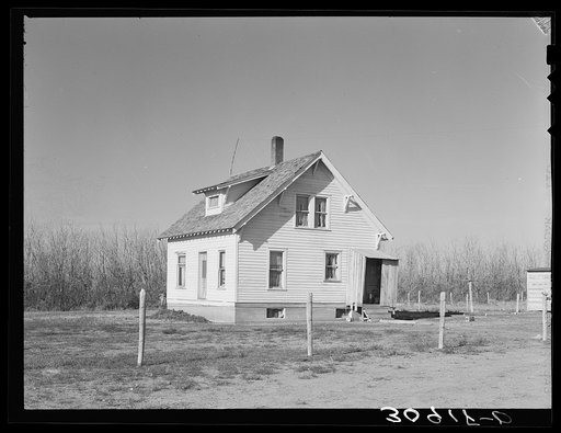 Home of Mr. Jorgenson, farmer in Divide County. North Dakota
