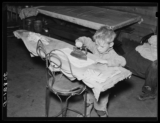 Son of John Harshenberger [i.e. Harshbarger], Mennonite farmer. Sheridan County, Montana