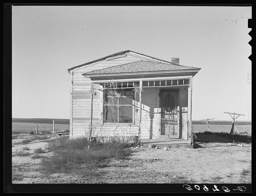 Abandoned house near Ambrose, North Dakota