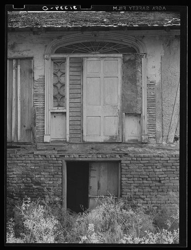 Detail of construction of old Trepagnier plantation house near Norco, Louisiana
