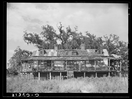 Abandoned Trepagnier plantation house now occupied by Negroes. Louisiana