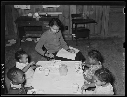Lunch in nursery school. Lakeview Project, Arkansas