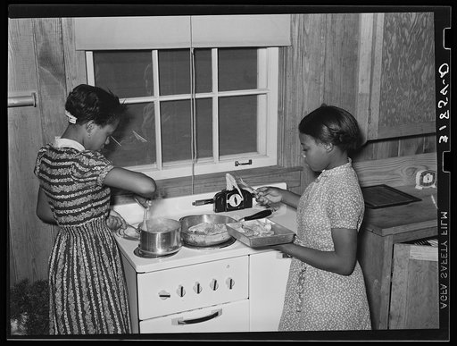 Cooking lesson in school. Lakeview Project, Arkansas