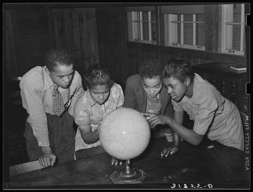 Geography lesson. Lakeview Project school. Arkansas
