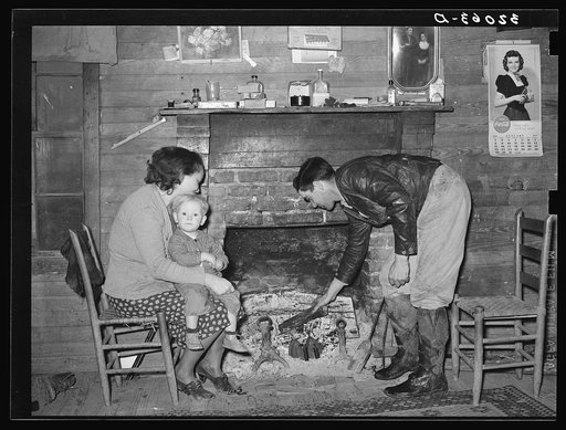 Tenant farmer and family near Pace, Mississippi. Background photo for Sunflower Plantation