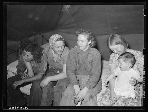 White migrants camped near Harlingen, Texas