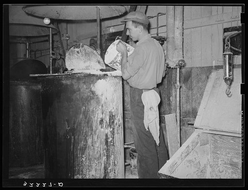 Mixing starch into proper consistency for application to cotton thread. Cotton mill, Laurel, Mississippi