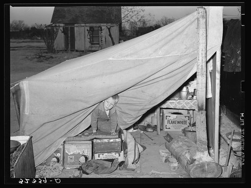 Child of migrants. He is sick with measles. Edinburg, Texas