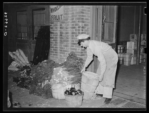 Moving vegetables into wholesale house market. San Antonio, Texas