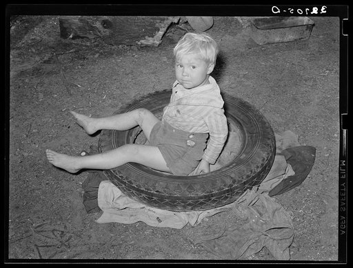 Son of itinerant keymaker living near Jefferson, Texas