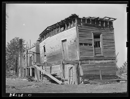 Ruins of old plantation house near Marshall, Texas