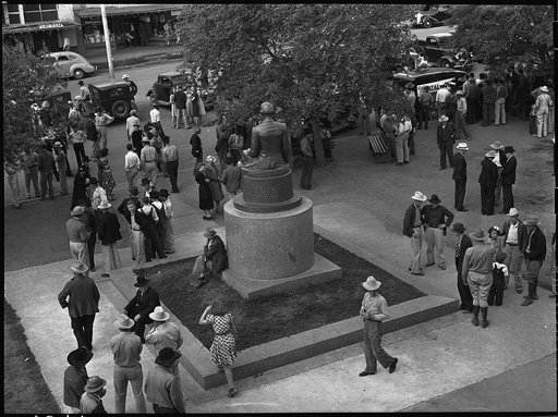 Activity in front of courthouse. San Augustine, Texas