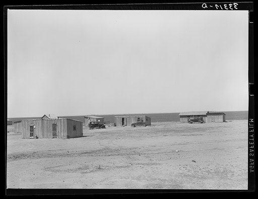 Homes of day laborers on large farm near Ralls, Texas. There are 4900 acres in this farm. Nine tractors are used