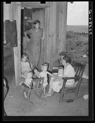 Group of agricultural day laborers and their children near Tullahassee, Oklahoma. Wagoner County