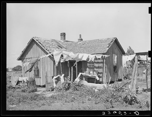 Home of agricultural day laborer. Wagoner County, Oklahoma