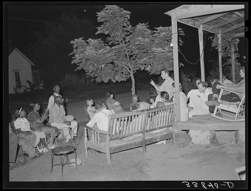 Negroes and whites at Workers' Alliance meeting listening to organizer. Muskogee, Oklahoma
