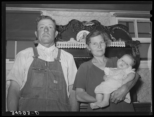 William Rall, wife and baby, FSA (Farm Security Administration) clients in Sheridan County, Kansas