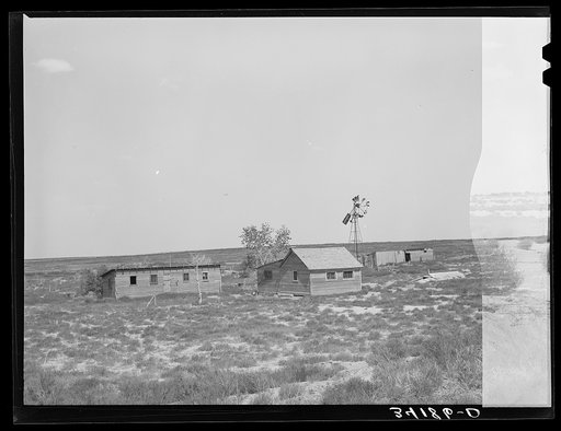 Abandoned farm near Syracuse, Kansas