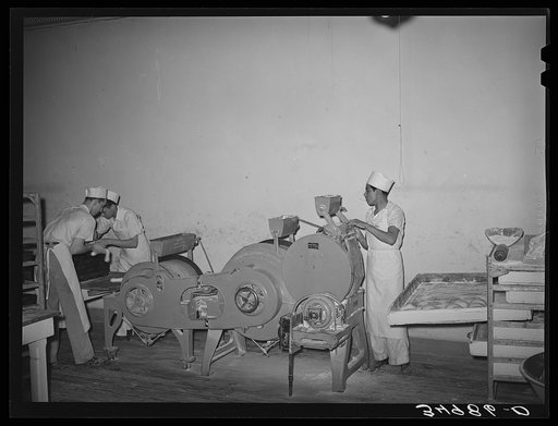 Roll making machine. Bakery, San Angelo, Texas