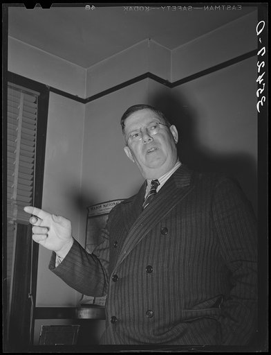 FSA (Farm Security Administration) regional official giving a talk at a district meeting. San Angelo, Texas
