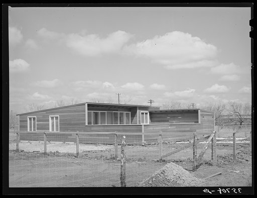 Home of manager of the migratory labor camp at Robstown, Texas