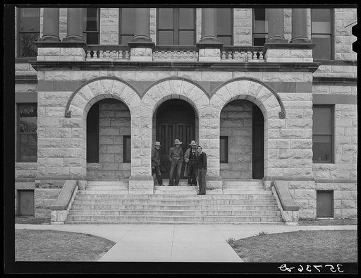 Untitled photo, possibly related to: Entrance to courthouse. Gatesville, Texas