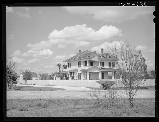 Home of people who live in the country but work in town. San Patricio County, Texas