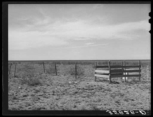 Grave on the high plains. Dawson County, Texas